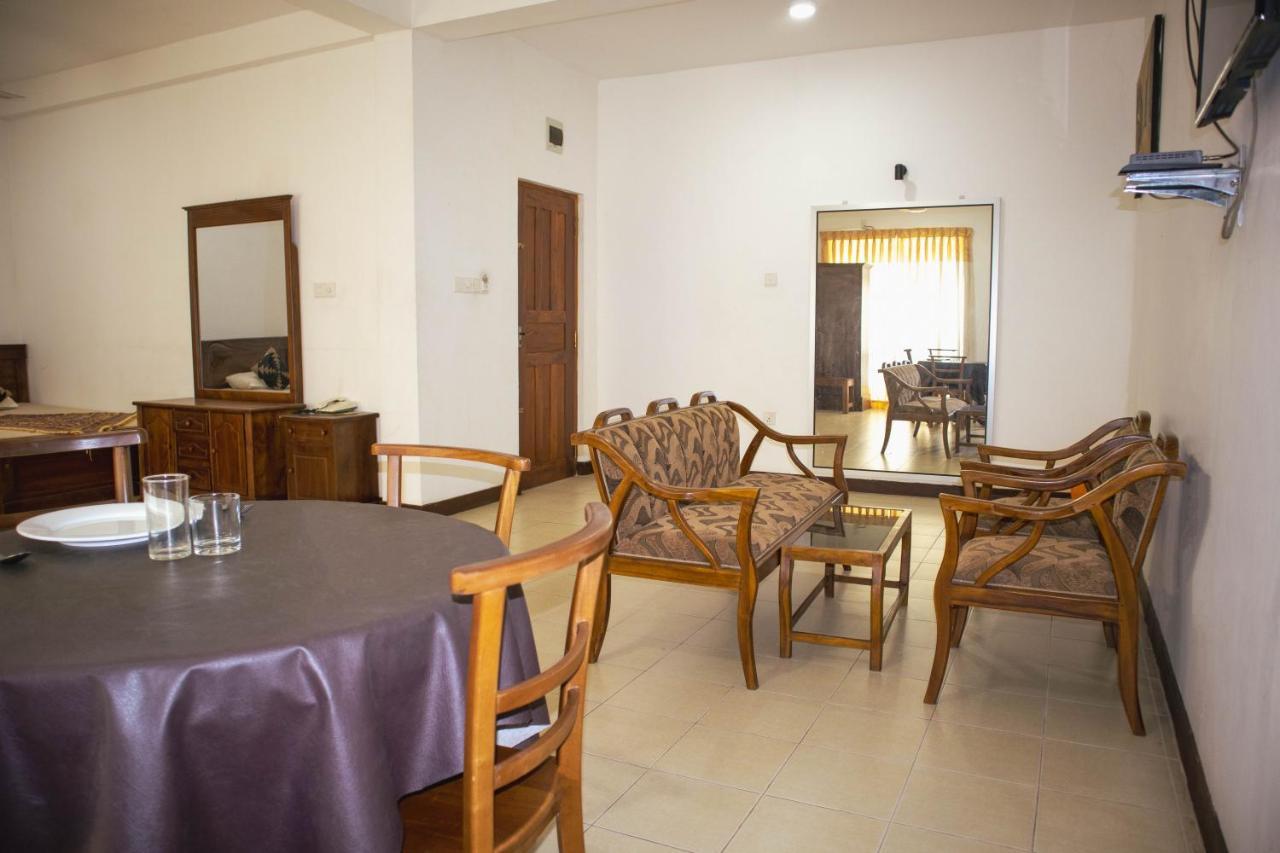 Chamaya Holiday Inn Balangoda Bagian luar foto