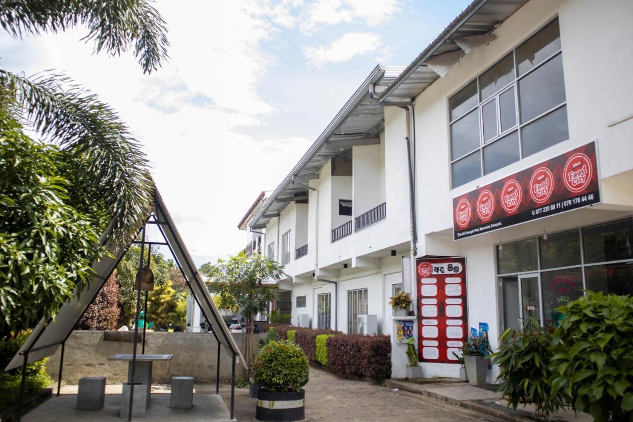 Chamaya Holiday Inn Balangoda Bagian luar foto